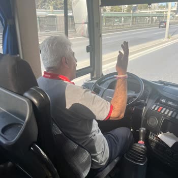 Pamukkale Turizm 34 G-Z-C 095 Şoför