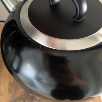 Vestel Retro Kettle Yazıları Çıktı Ve Çizikler Oluştu