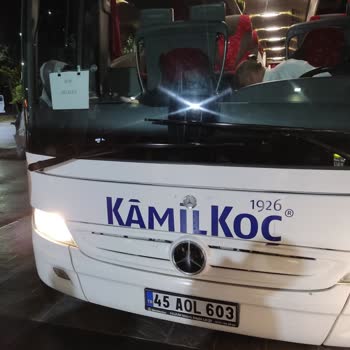 Kamil Koç Geç Gelen Otobüs.