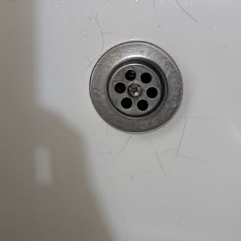 CeraStyle Lavaboda Çatlaklar Çıktı