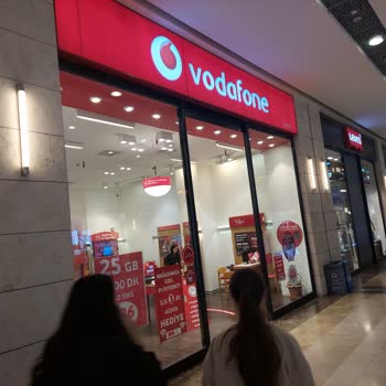 Ankara Nata Vega Hititli Vodafone Bayii Müşteri İle Kavga Ediyor