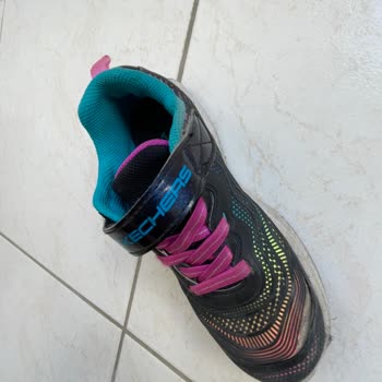 Skechers Hemen Yırtıldı Pişmanlık
