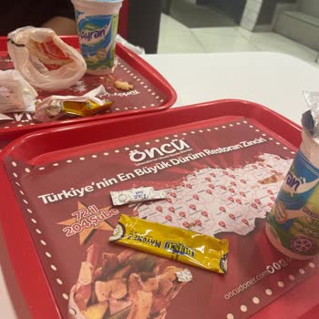 Öncü Döner Söke'de Dönerden Çıkan Tatsız Sürpriz Ve Çalışan Tavırları