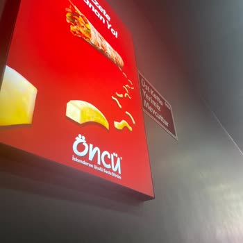 Öncü Döner Söke'de Dönerden Çıkan Tatsız Sürpriz Ve Çalışan Tavırları