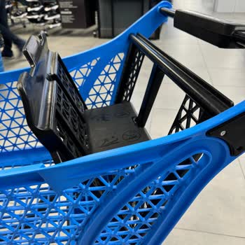 Decathlon Yetersiz Temizliği Ve Hijyensizliği