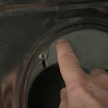 Arçelik Bulaşık Makinesi İçi Jilet Gibi El Kesti.