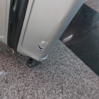 Anadolu Jet'ten Kırık Ve Yırtık Bagaj Hayal Kırıklığı
