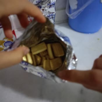 Ülker Bebe Bisküvisi Bozuk Çıktı