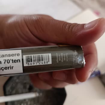 Repeated Wood Pieces Found in Both Parliament Cigarettes Short and Long Varieties