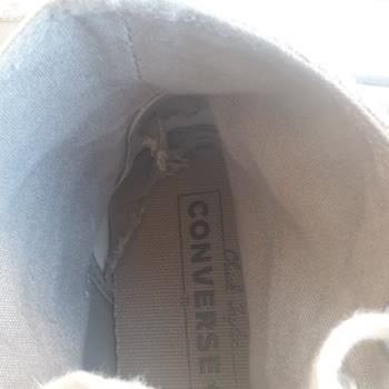 Yeni Alınan Converse Ayakkabı Yırtıldı.