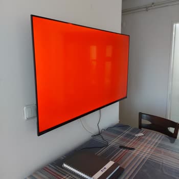 Dijitsu LCD Televizyon Yeşil Ekran