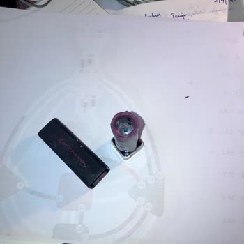 Watsons's Bozuk Kozmetikleri Satıyor İade De Almıyor