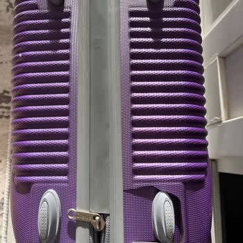 Villa Seyahat Kırık Valiz Teslim Etti