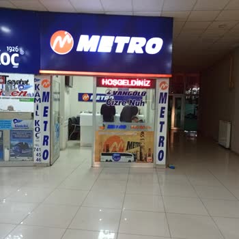 Metro Turizm Firması Büro Çalışanları
