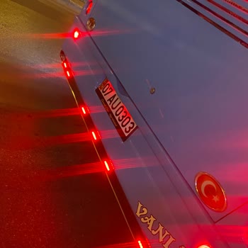 Antalya Büyükşehir Belediyesi Otobüsçüden Şikayetçiyim Lütfen İlgilenin