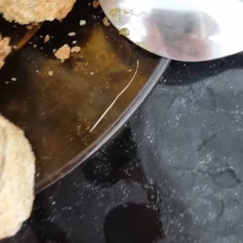 Piyale Makarna Sosu İçinden Plastik Çıktı