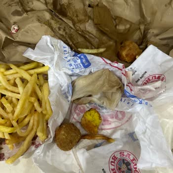 City Center Outlet Salon Burger'den Eve Paket Yaptırdığım Her Şey Çöp
