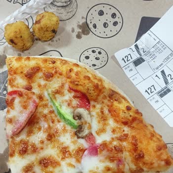 Domino's Pizza Kalitesiz Pizza Ve İlgi Beklentisi Karşılanmadı