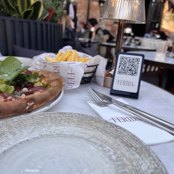 Ferida Restaurant Ferida Lezzetsiz Pizzalar