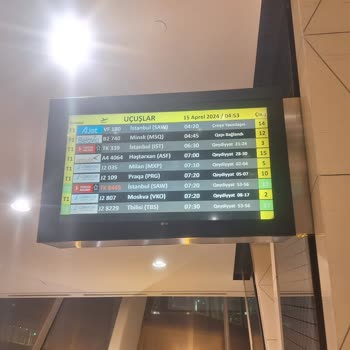 AJet (Anadolu Jet) Umursamaz Firma 5 Saat Bekleme