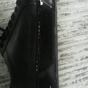 Owwo_shoes Kalitesiz Ürün Ve İletişimsiz Satıcı Sorunu