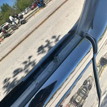 BMW 320i 2020 Model Araç Cam Fitili