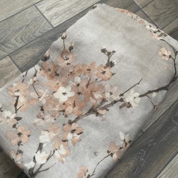 Evidea Fon Perde Kokusu Çok Kötü