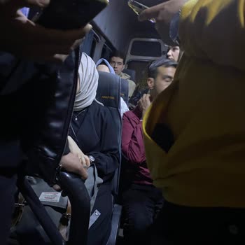 Muş Yolu Turizmin Yolcuları Yol Kenarında İndirmesi