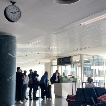 AJet (Anadolu Jet) 10 Saatlik Rötarlı Uçuş