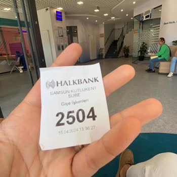 Halkbank Bitmek Bilmeyen Sıra