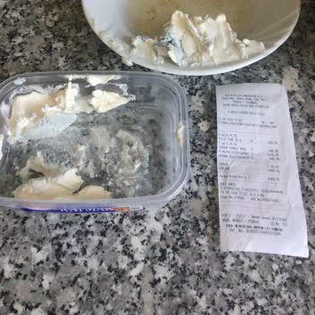 BİM Sakıpağa Rulo Kaymak Küflenmiş