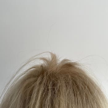 Podyum Arena Kuaför ve Güzellik Merkezi Podyum Arena Belimde Olan Saçımı Yaktı Omuzlarımda Şu An