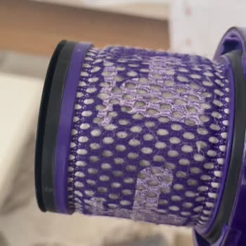 Dyson Filtre Uyarı Ve Çekim Gücü Yavaşladı