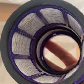 Dyson Filtre Uyarı Ve Çekim Gücü Yavaşladı