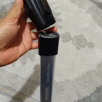 PHILIPS Ev Aletleri SpeedPro Max Kablosuz Dik Süpürge XC7040/01 Kırılması