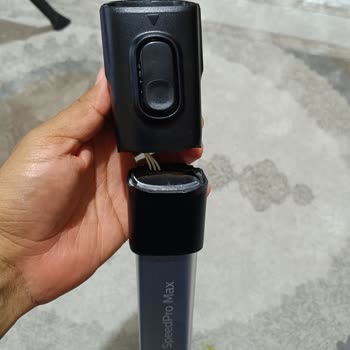 PHILIPS Ev Aletleri SpeedPro Max Kablosuz Dik Süpürge XC7040/01 Kırılması