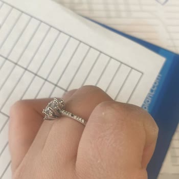 Altınbaş Yüzükte Taş Düşme Problemi