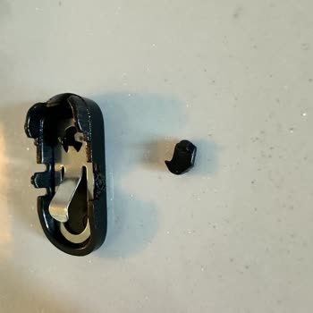 PHILIPS Ev Aletleri Philips Dikey Süpürge Kalitesiz Bağlantı Elemanı