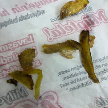 Öncü Döner Bozuk Ürün Satıyor