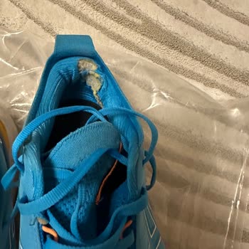 Asics Astar Yırtılması Ve Değişim Talebimin Reddedilmesi