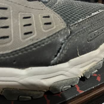 Skechers Kalite Beklentisini Karşılamayan Üst Segment Ayakkabılar