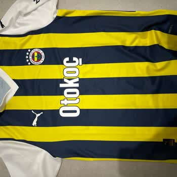 Fenerium Fenerbahçe Formasında Türk Bayrağı Yok