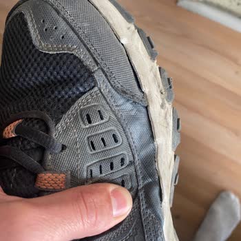 Skechers Kalitesiz Ürün Hayal Kırıklığı Yarattı