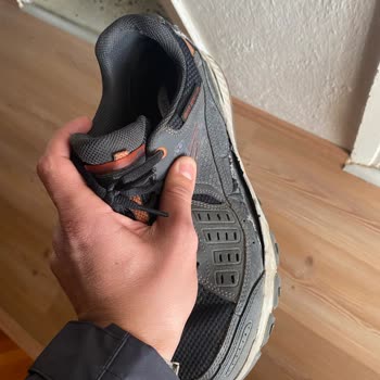 Skechers Kalitesiz Ürün Hayal Kırıklığı Yarattı