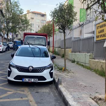 TikTak Kirala Sabah Kaosu: Yanlış Park Ve Bekleyen Yolcular