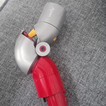 Dyson V15 Süpürge Aparat Sorunu