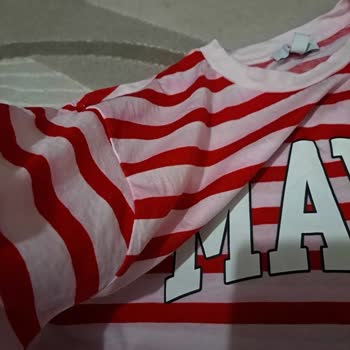 Mavi T Shirt Akması