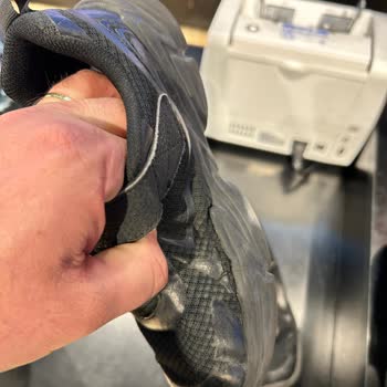 Skechers Pişmanlıktır Üretim Hatasını Kabul Etmiyor 6 Ayda Eskidi