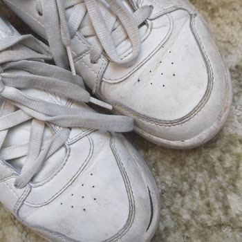 Reebok 6 Aylık Ayakkabı Dağıldı!