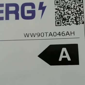 Samsung Yetkili Servisi Tamir İçin Para Talep Ediyor